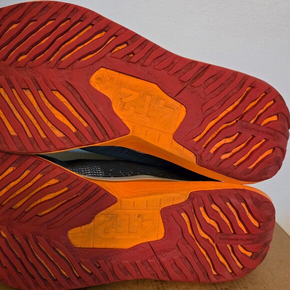 4T2 Running Unisex Trainer Sneaker GUC w/ Box Size US 8 MEN'S / US 9 WOMEN'S - Picture 11 of 13